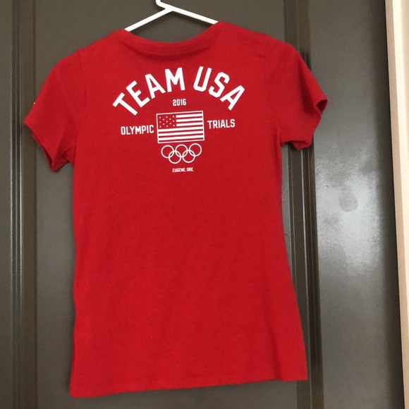 Red Nike dri fit small t shirt scoop neck - Picture 6 of 9